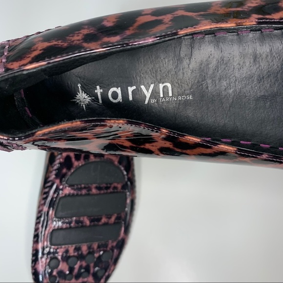 TARYN ROSE Animal Print Flats - Picture 4 of 5